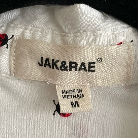 JACK & RAE White Button Front Long Sleeve Blouse Red Black Ladybug Print M - Picture 5 of 6